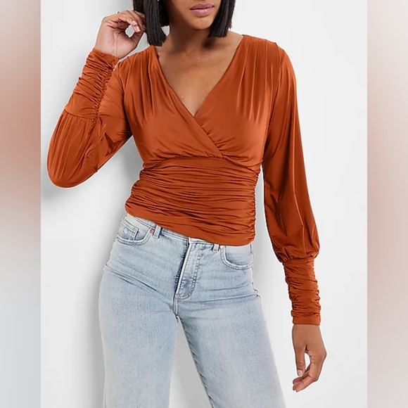 ❤️Express Caramel Cafe Silky V-Neck Ruched Blouse☆ - Picture 3 of 5